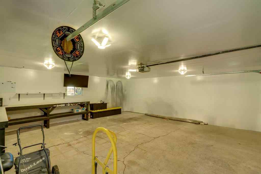 MLS® A2252927 - 3285 Cedarille Drive SW in Cedarbrae Calgary, Residential