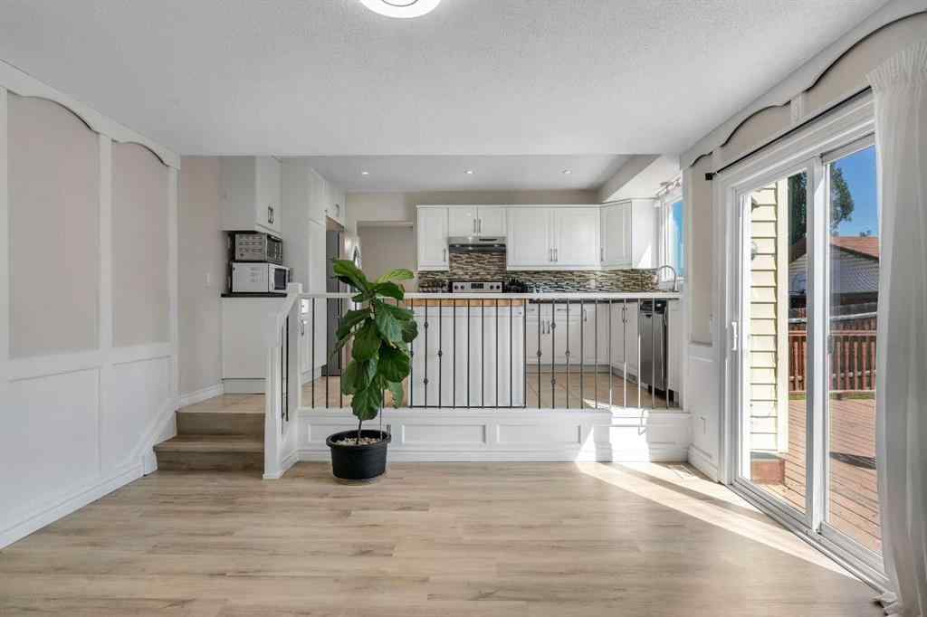 MLS® A2252927 - 3285 Cedarille Drive SW in Cedarbrae Calgary, Residential