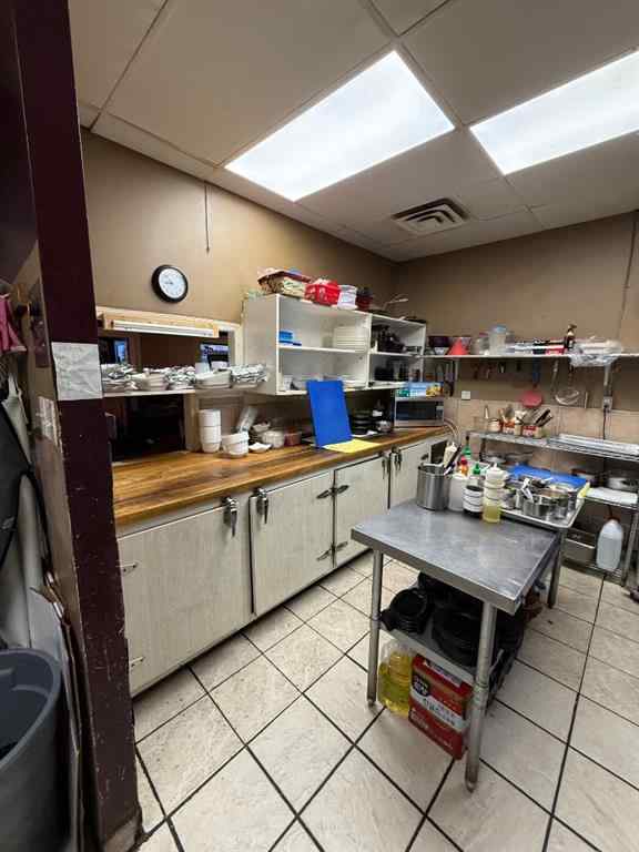 MLS® A2252929 - 123 Restaurant Avenue  in Brentwood Calgary, Commercial