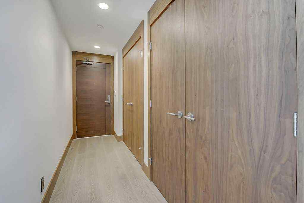 MLS® A2252930 - Unit #301 738 1 Avenue SW in Eau Claire Calgary, Residential