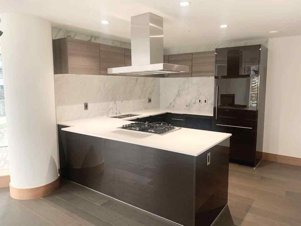 MLS® A2252930 - Unit #301 738 1 Avenue SW in Eau Claire Calgary, Residential