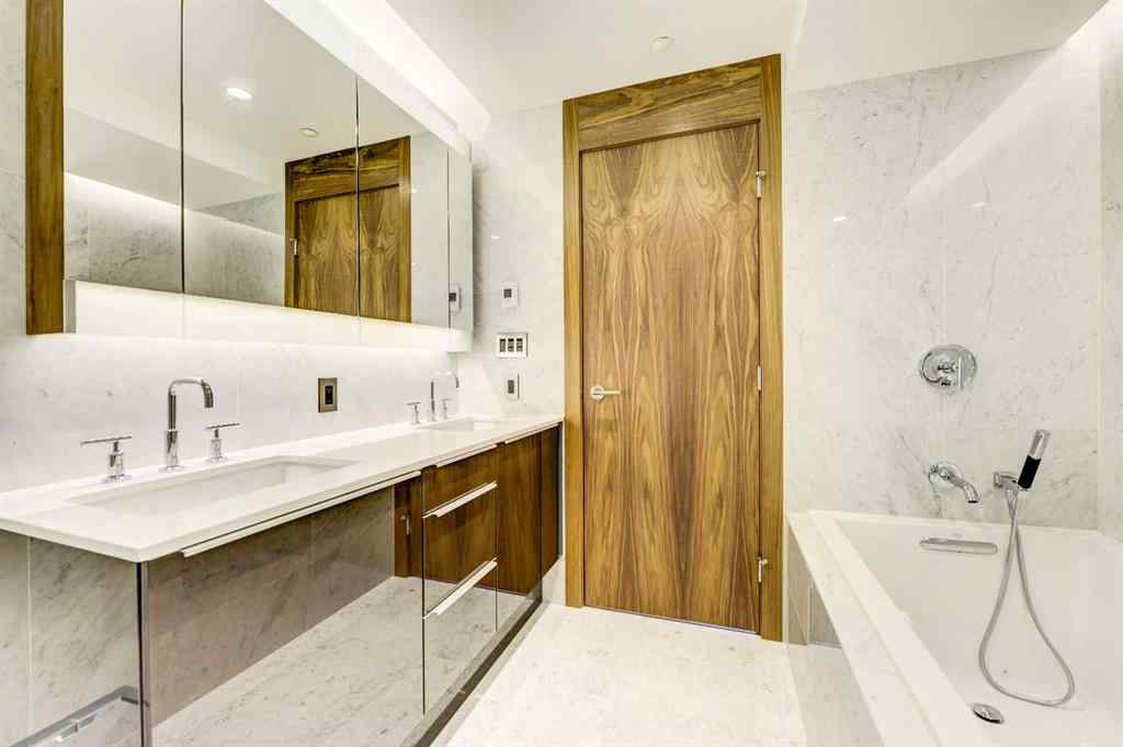 MLS® A2252930 - Unit #301 738 1 Avenue SW in Eau Claire Calgary, Residential