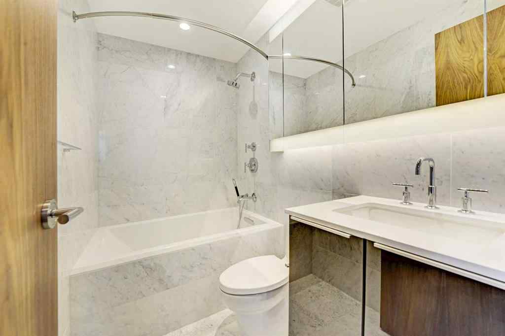 MLS® A2252930 - Unit #301 738 1 Avenue SW in Eau Claire Calgary, Residential