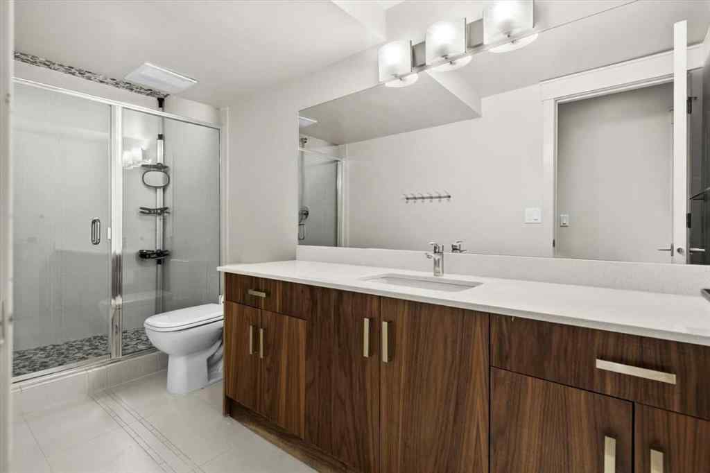 MLS® A2252931 - 3011 27 Street SW in Killarney/Glengarry Calgary, Residential