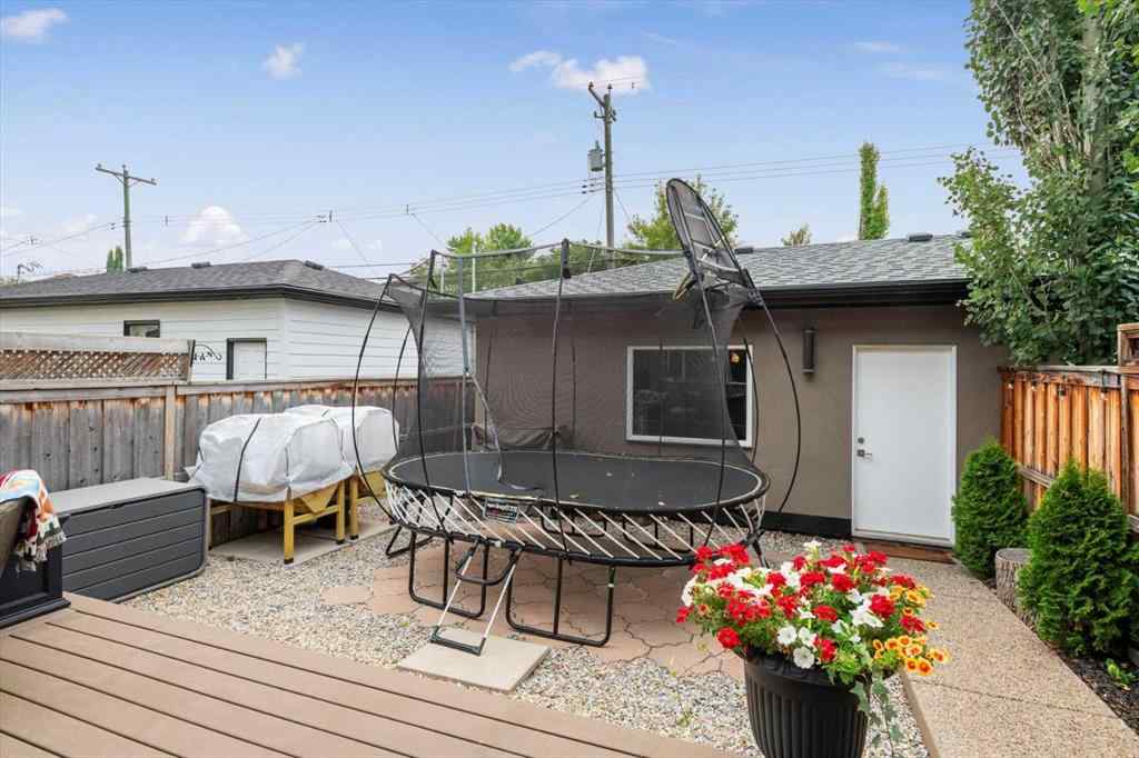 MLS® A2252931 - 3011 27 Street SW in Killarney/Glengarry Calgary, Residential