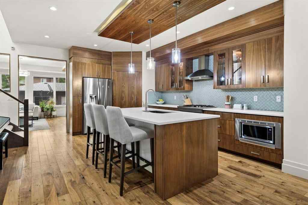 MLS® A2252931 - 3011 27 Street SW in Killarney/Glengarry Calgary, Residential