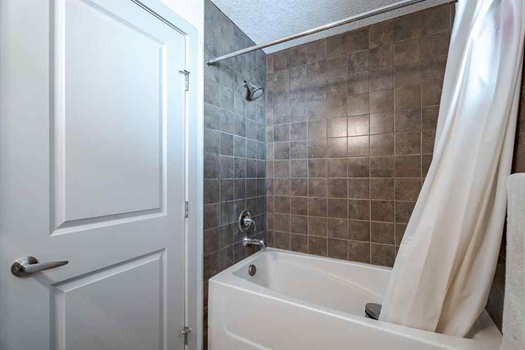 MLS® A2252933 - Unit #110 1905 27 Avenue SW in South Calgary Calgary, Residential