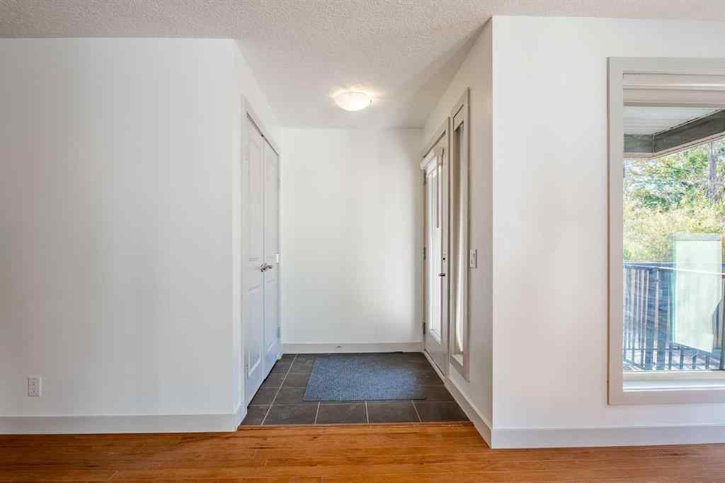 MLS® A2252933 - Unit #110 1905 27 Avenue SW in South Calgary Calgary, Residential