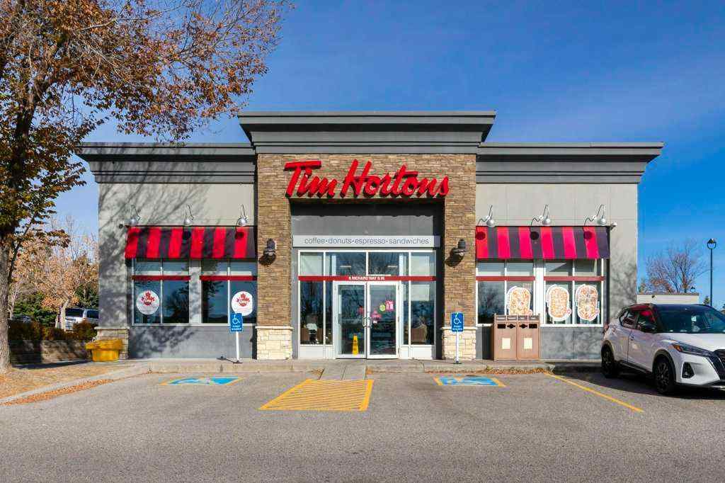 MLS® A2252935 - Unit #140 30 Richard Court SW in Lincoln Park Calgary, Residential