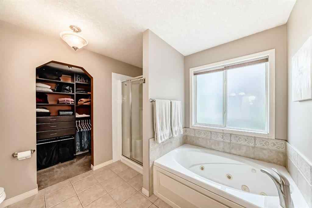 MLS® A2252939 - 343 OAKMERE Way  in Westmere Chestermere, Residential