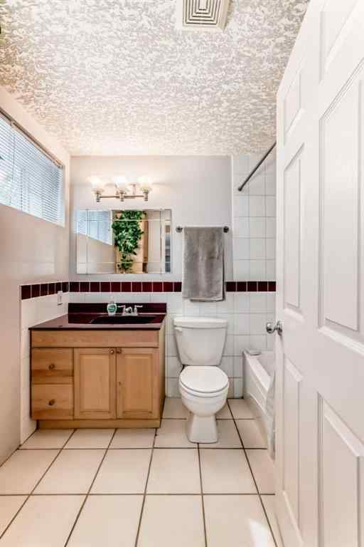 MLS® A2252939 - 343 OAKMERE Way  in Westmere Chestermere, Residential