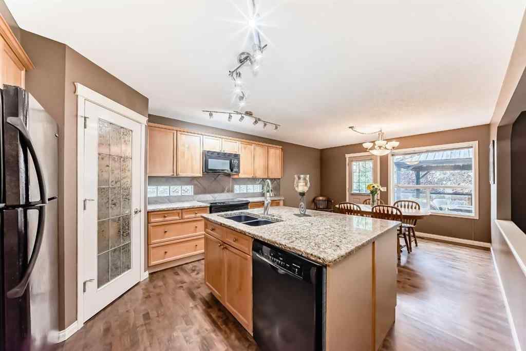 MLS® A2252939 - 343 OAKMERE Way  in Westmere Chestermere, Residential