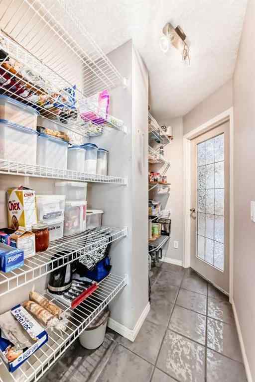 MLS® A2252939 - 343 OAKMERE Way  in Westmere Chestermere, Residential
