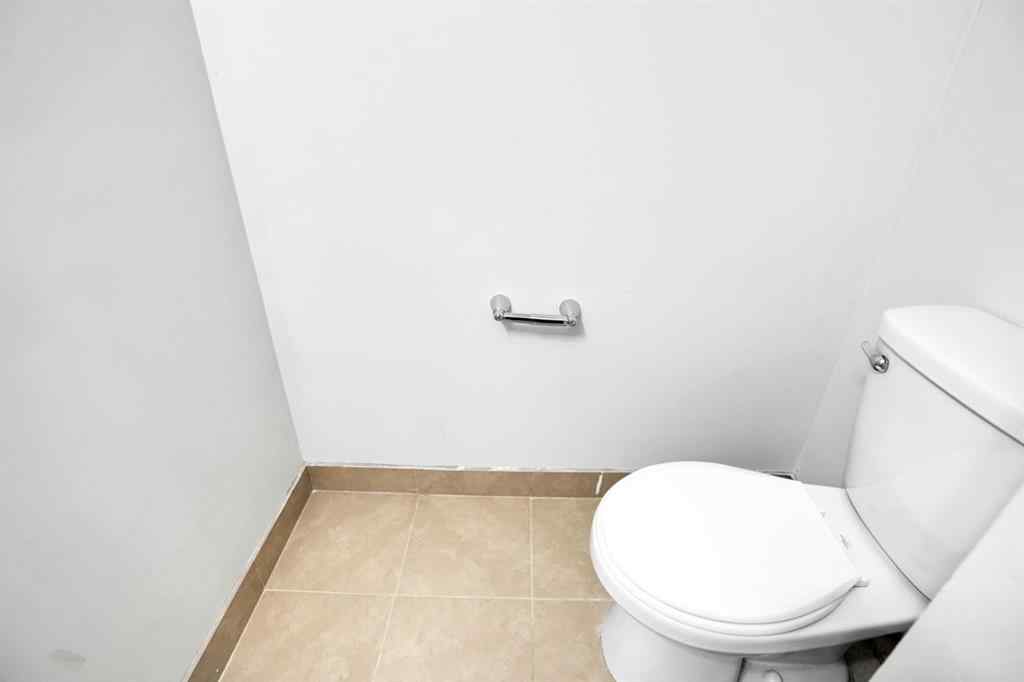 MLS® A2252943 - 104 castlegreen Close NE in Castleridge Calgary, Residential