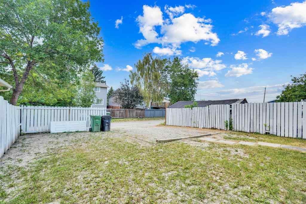 MLS® A2252943 - 104 castlegreen Close NE in Castleridge Calgary, Residential