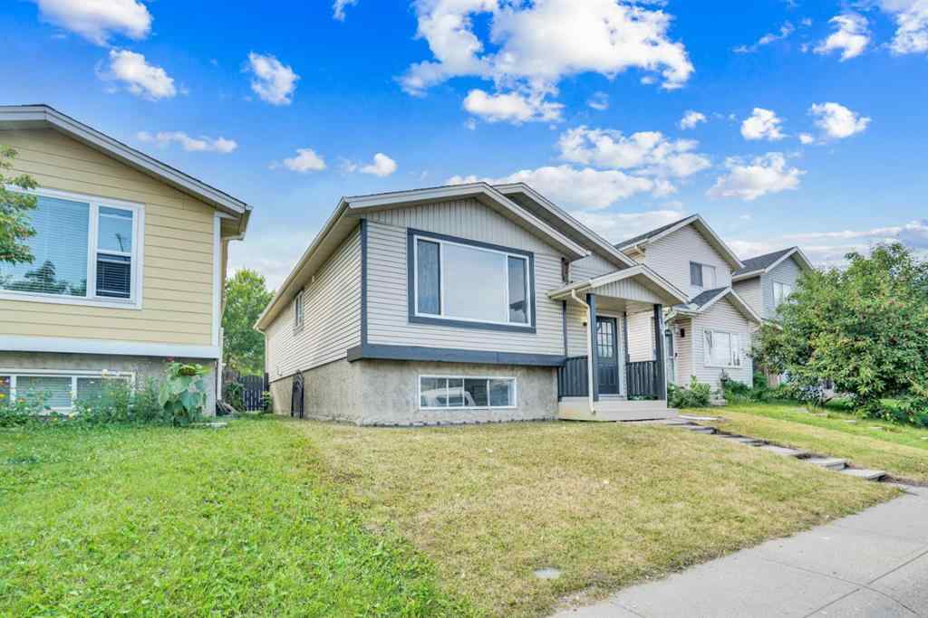 MLS® A2252943 - 104 castlegreen Close NE in Castleridge Calgary, Residential