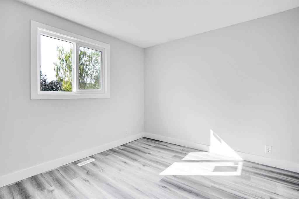 MLS® A2252943 - 104 castlegreen Close NE in Castleridge Calgary, Residential