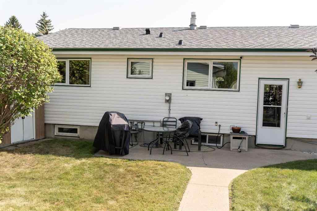 MLS® A2252946 - 10 Orchard Green E in Oriole Park Red Deer, Residential