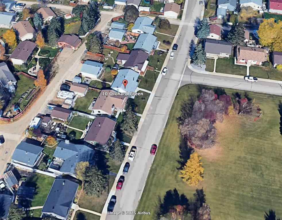 MLS® A2252946 - 10 Orchard Green E in Oriole Park Red Deer, Residential
