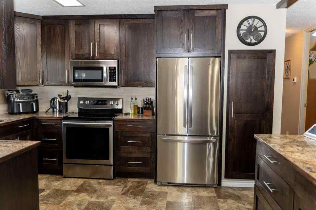 MLS® A2252946 - 10 Orchard Green E in Oriole Park Red Deer, Residential