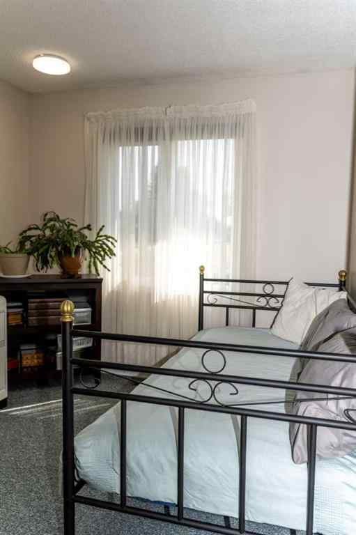 MLS® A2252946 - 10 Orchard Green E in Oriole Park Red Deer, Residential
