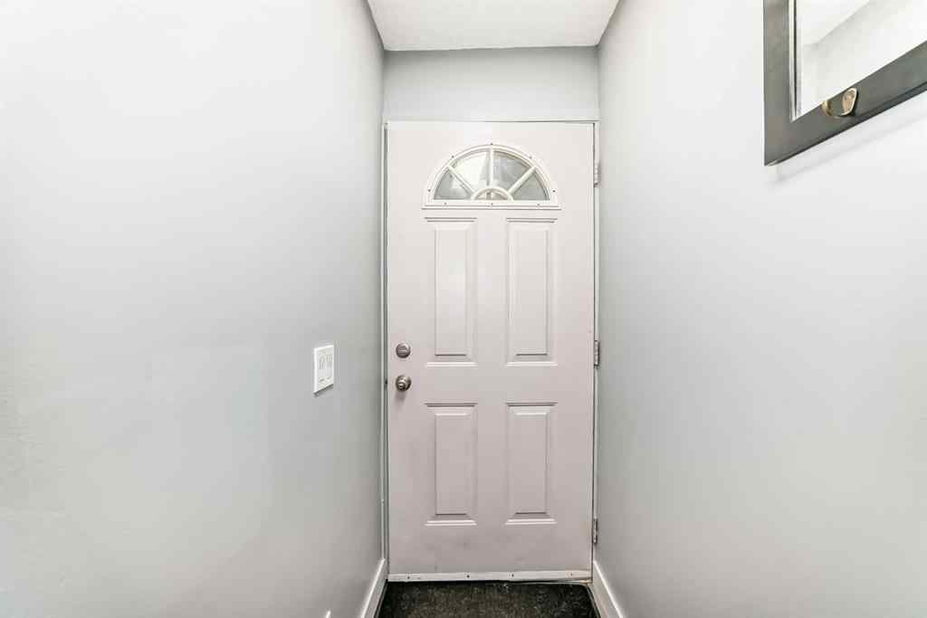 MLS® A2252947 - Unit #33 3800 Fonda Way SE in Forest Heights Calgary, Residential