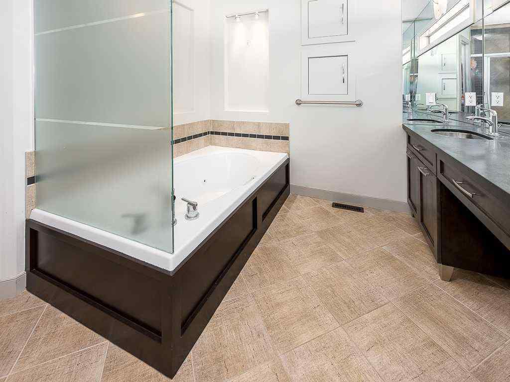 MLS® A2252948 - 91 Discovery Ridge Boulevard SW in Discovery Ridge Calgary, Residential