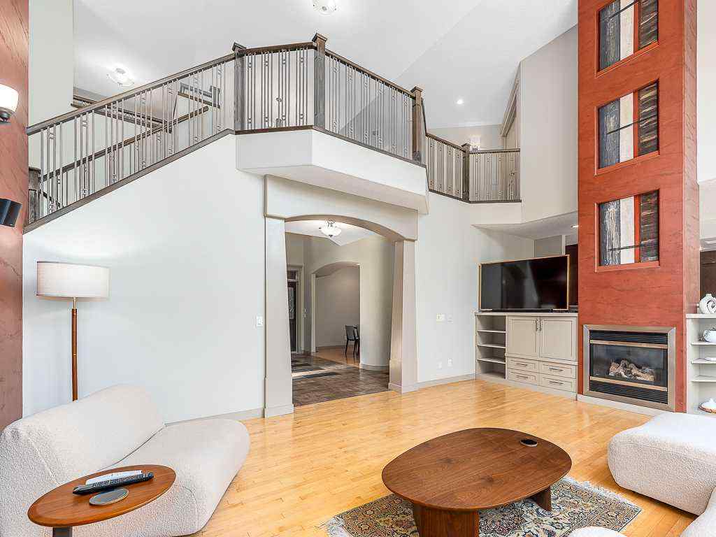 MLS® A2252948 - 91 Discovery Ridge Boulevard SW in Discovery Ridge Calgary, Residential