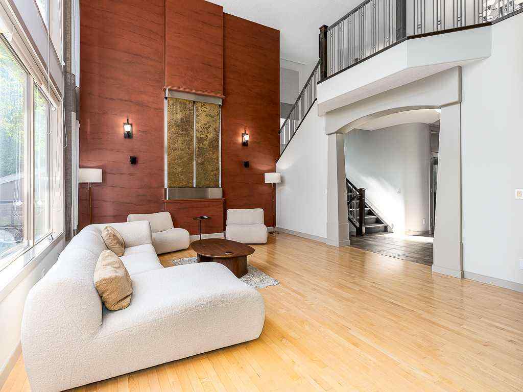 MLS® A2252948 - 91 Discovery Ridge Boulevard SW in Discovery Ridge Calgary, Residential