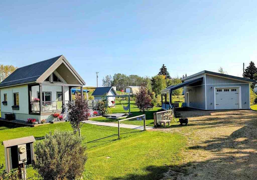 MLS® A2252954 - 410 5 St E   in Winfield Winfield, Residential