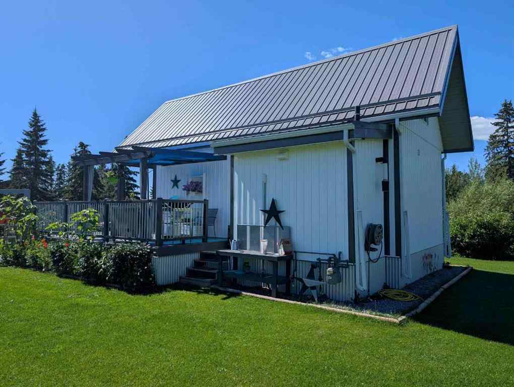 MLS® A2252954 - 410 5 St E   in Winfield Winfield, Residential