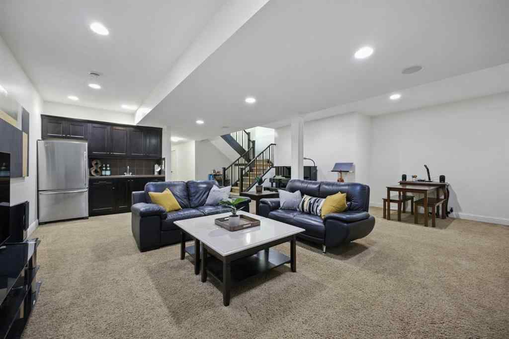 MLS® A2252956 - 62 Posthill Drive SW in Springbank Hill Calgary, Residential