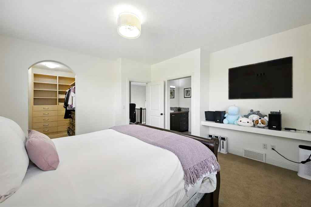 MLS® A2252956 - 62 Posthill Drive SW in Springbank Hill Calgary, Residential