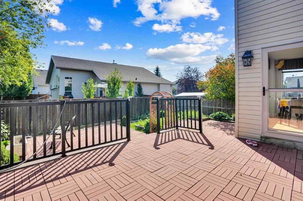 MLS® A2252960 - 106 Lakeview Inlet  in Lakeview Landing Chestermere, Residential