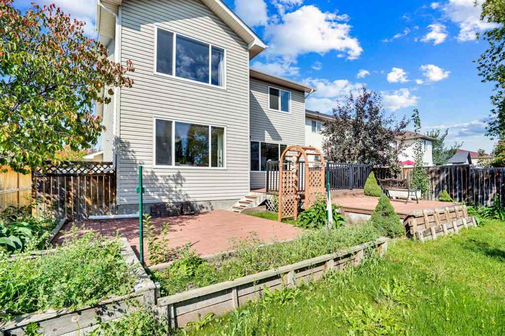 MLS® A2252960 - 106 Lakeview Inlet  in Lakeview Landing Chestermere, Residential