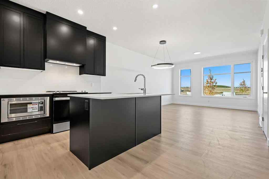 MLS® A2252961 - 7027 Rangeview Avenue SE in Rangeview Calgary, Residential