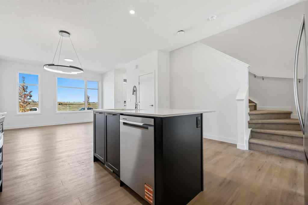 MLS® A2252961 - 7027 Rangeview Avenue SE in Rangeview Calgary, Residential