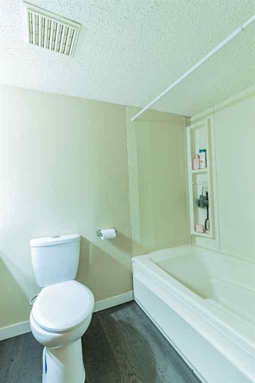 MLS® A2252966 - 143 Castlegrove Road NE in Castleridge Calgary, Residential