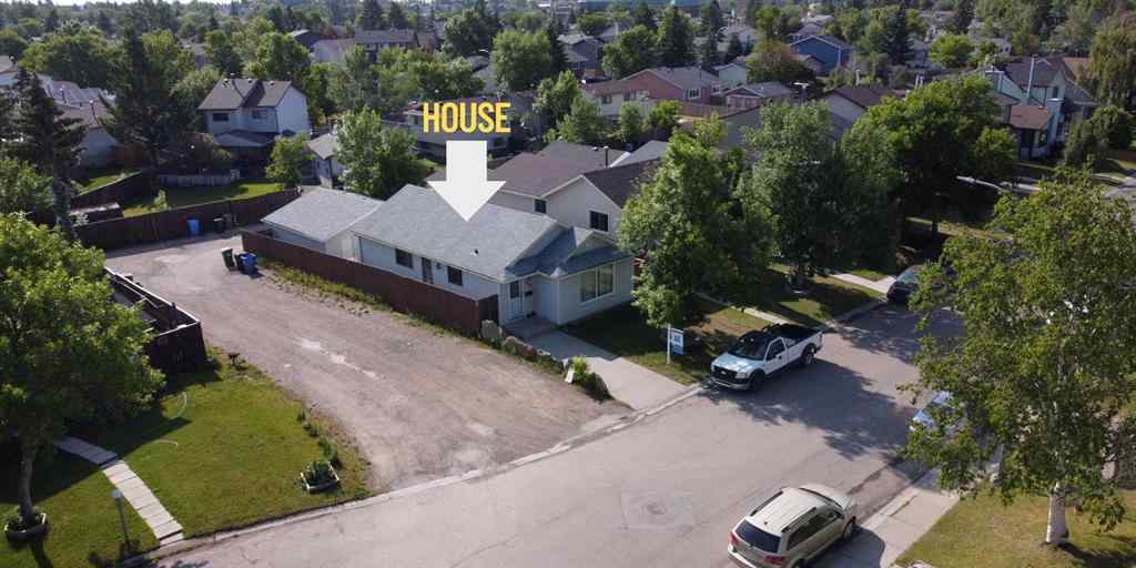 MLS® A2252966 - 143 Castlegrove Road NE in Castleridge Calgary, Residential