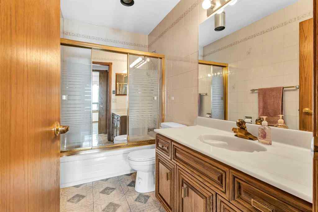 MLS® A2252983 - 125 Edgebrook Road NW in Edgemont Calgary, Residential