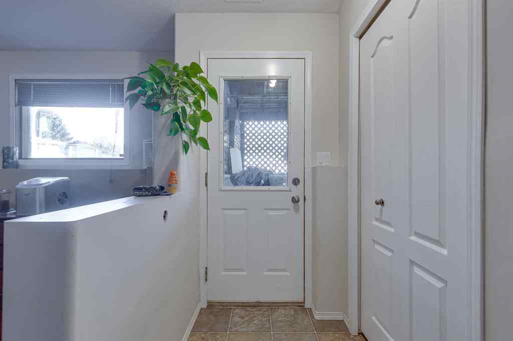 MLS® A2252984 - 4 HARRISON Road  in Hewlett Park Sylvan Lake, Residential