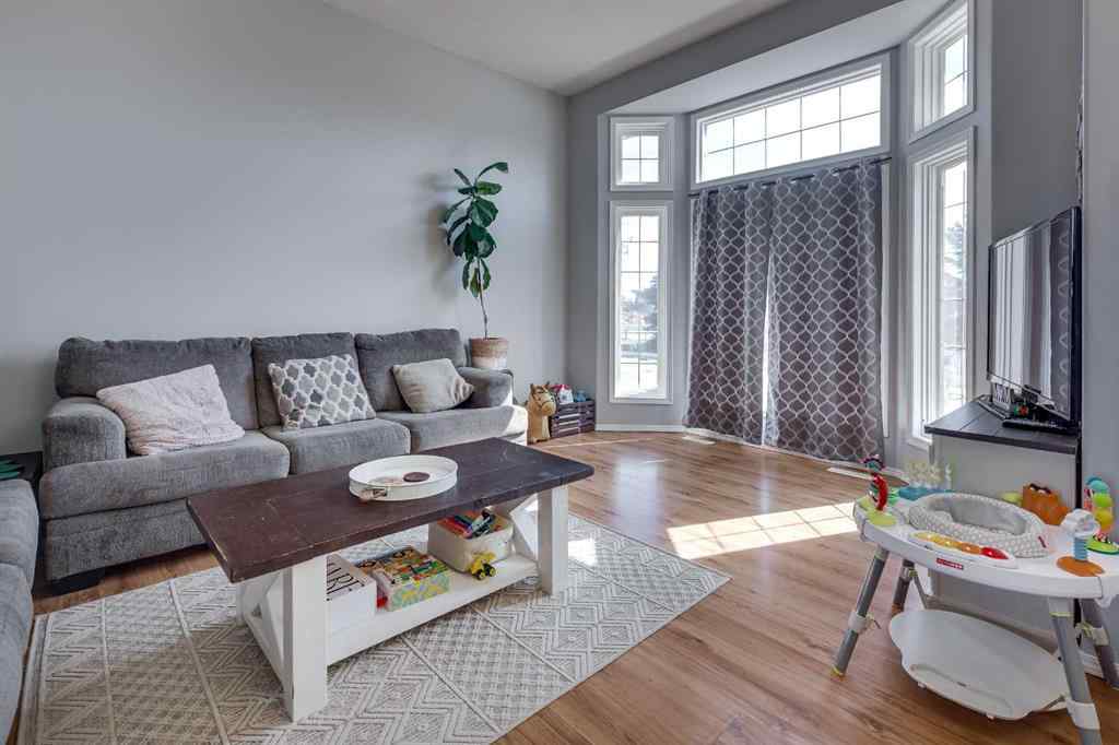 MLS® A2252984 - 4 HARRISON Road  in Hewlett Park Sylvan Lake, Residential