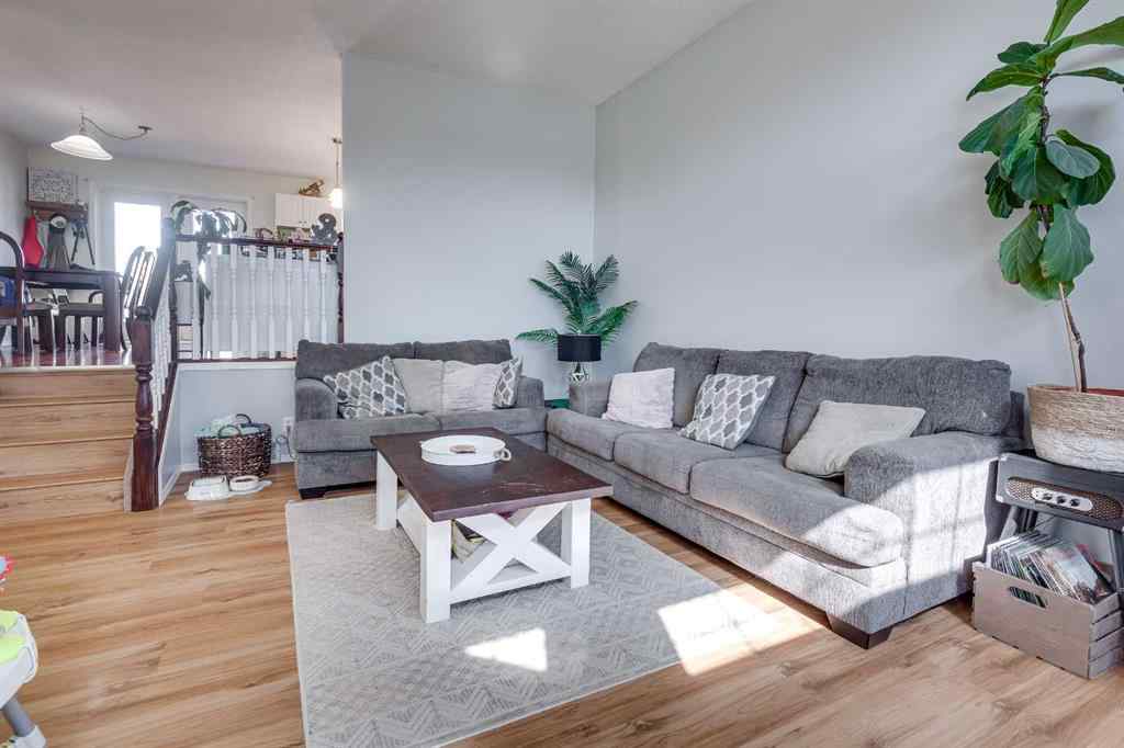 MLS® A2252984 - 4 HARRISON Road  in Hewlett Park Sylvan Lake, Residential