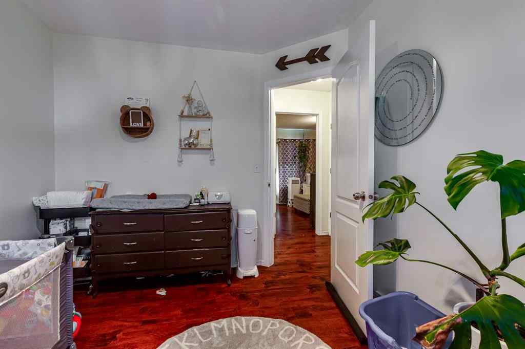 MLS® A2252984 - 4 HARRISON Road  in Hewlett Park Sylvan Lake, Residential