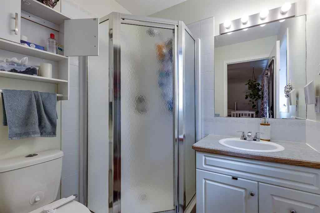 MLS® A2252984 - 4 HARRISON Road  in Hewlett Park Sylvan Lake, Residential
