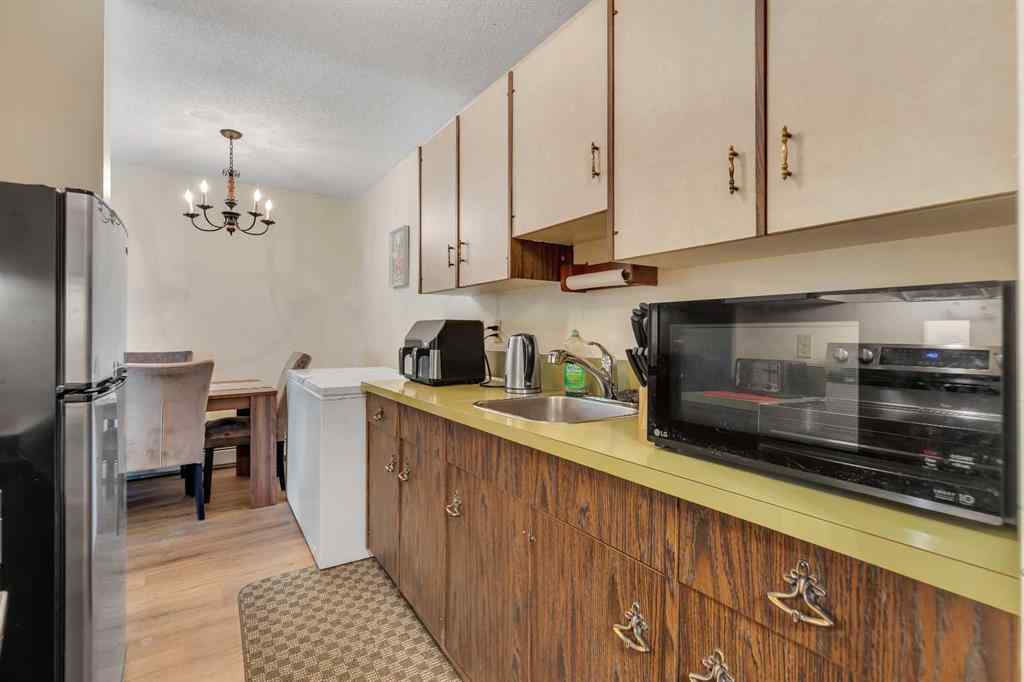 MLS® A2252989 - Unit #304 315 Heritage Drive SE in Acadia Calgary, Residential