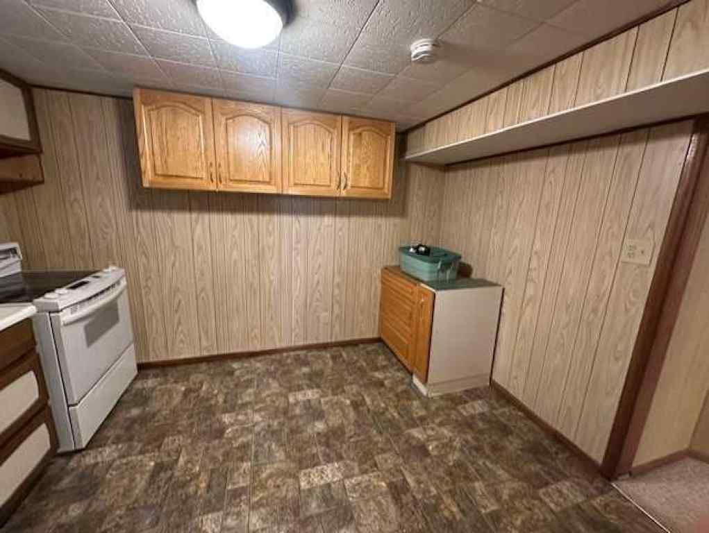 MLS® A2252990 - 206 4 Avenue W in Hanna Hanna, Residential