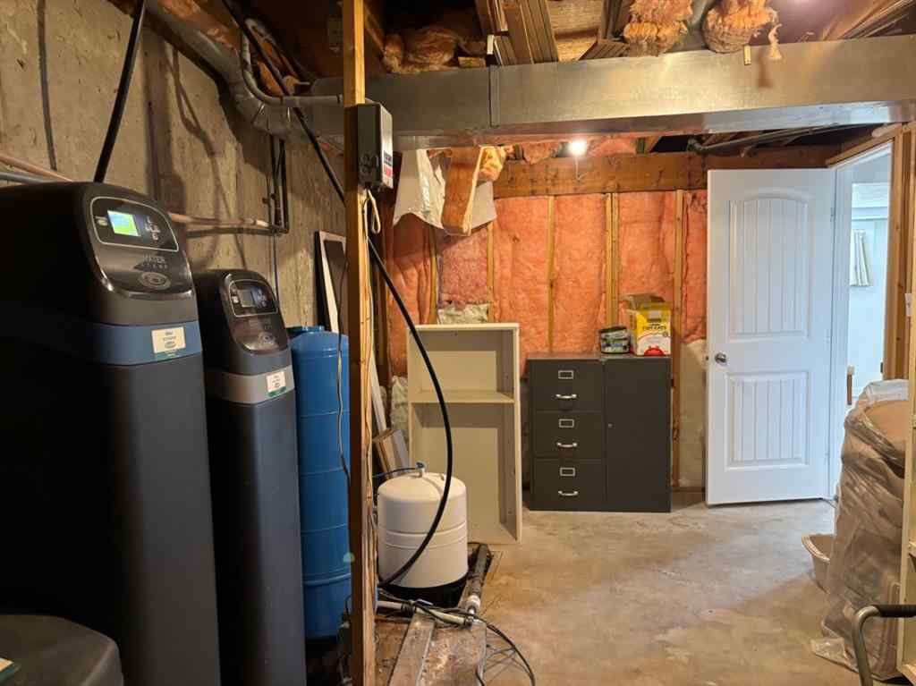 MLS® A2252993 - 365 S 5 Street W in NONE Magrath, Residential