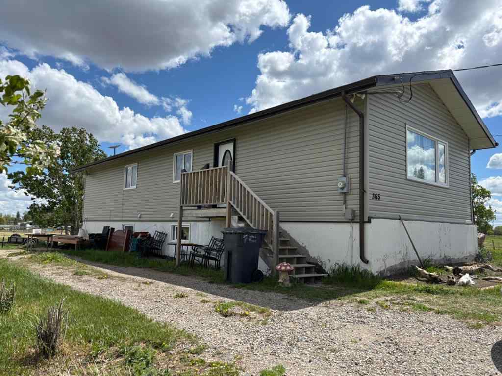 MLS® A2252993 - 365 S 5 Street W in NONE Magrath, Residential