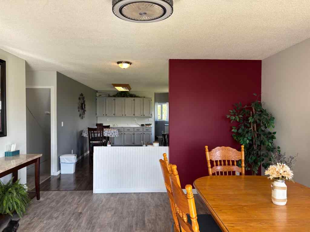 MLS® A2252993 - 365 S 5 Street W in NONE Magrath, Residential